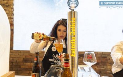 Se llama Davinia y es la mejor tiradora de cerveza