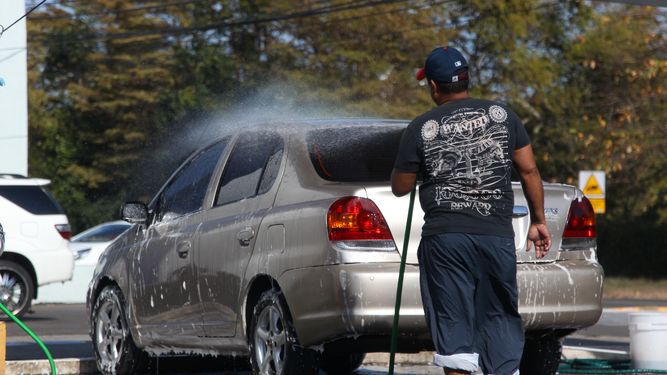 Las 20 multas que pueden ponerte… sin estar conduciendo