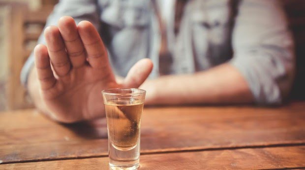 ¿Por qué a unas personas les afecta más el alcohol que a otras?