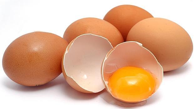 ¿Por qué hay que guardar los huevos en la nevera si en el supermercado están fuera? (Excepto en Estados Unidos)