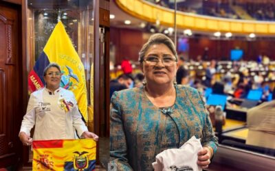 Doña Marthita Sisa fue condecorada por la Asamblea del Ecuador